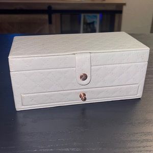 pandora jewelry box